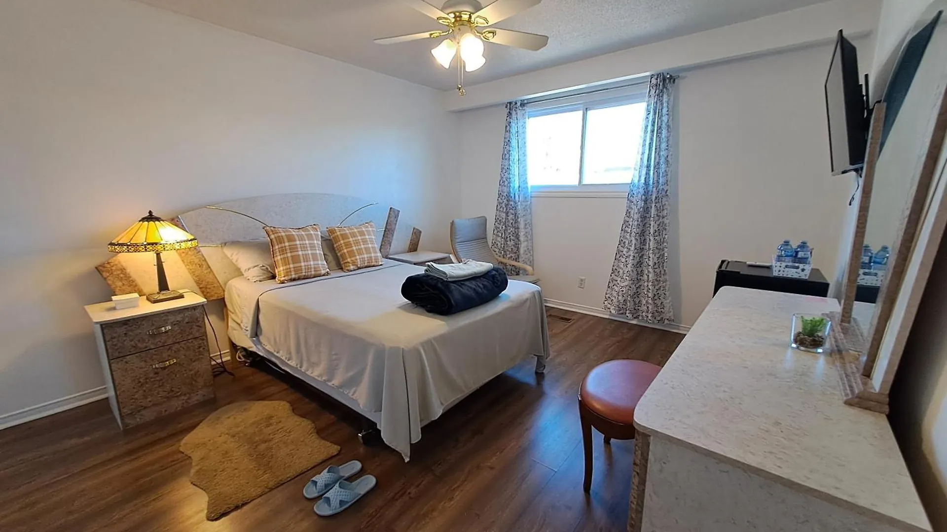Lala-Near Pearson Airport-Mall-Free Parking ميسيسوجا منزل للإقامة